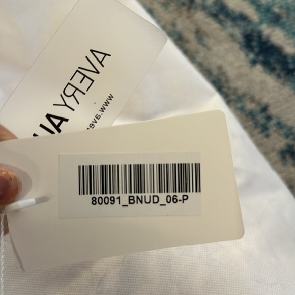 Avery Austin dress 80091 in size 6 petite (never worn) - Picture 5 of 5